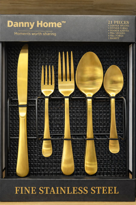 طقم 21 قطعة / 4 قطع من كل حبة + الستاند الاسود