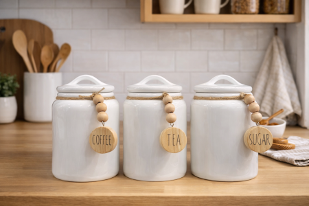 طقم سكريات ابيض علاقة خشب