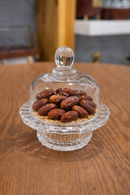 مضيفة شفاف حجم صغير للتمر