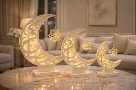 هلال رمضان مضيء ابيض