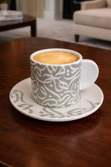 طقم 6 كاسات شاي / نسكافيه مزخرف