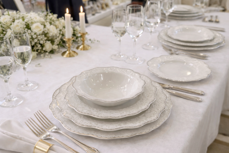 طقم سفرة 24 قطعة ابيض منقش