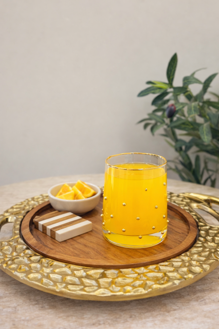 طقم 6 كاسات عصير شفاف مبزر ذهبي