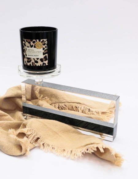 قطعة كريستال مع حاملة شمع