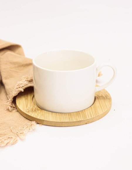 طقم فناجين ابيض مع كوستر خشب - 6*6