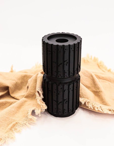 شمعذان رخامي لون اسود