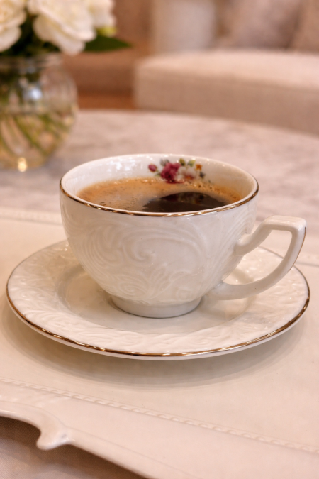 طقم 12+12 فناجين قهوة ابيض مزخرف