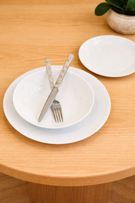 طقم صحون 18 قطعة لون ابيض