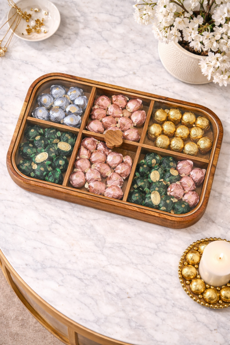 مضيفة خشب بيضاوي سداسية غطا اكريلك