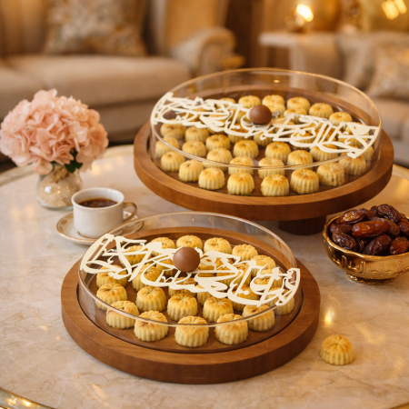 مضيفة تقديم دائري خط عربي مع غطا اكريلك لون بيج و خشبي