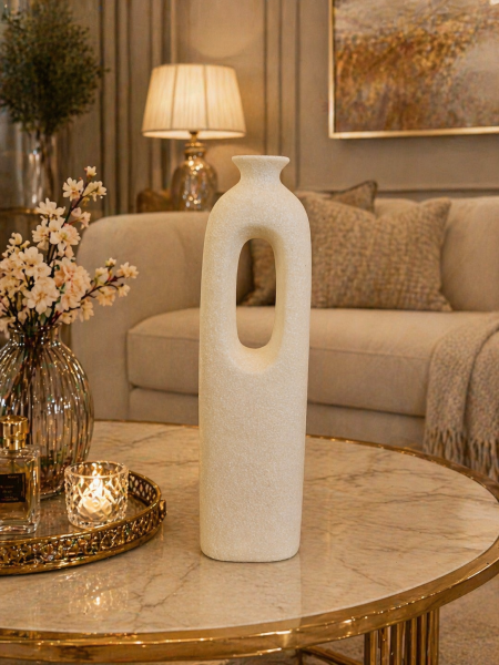 تحفة حجر مفرغة