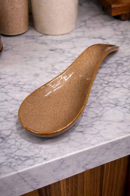 قاعدة زجاج للمغارف