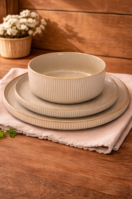 طقم سفرة 18 قطعة رمادي مخطط