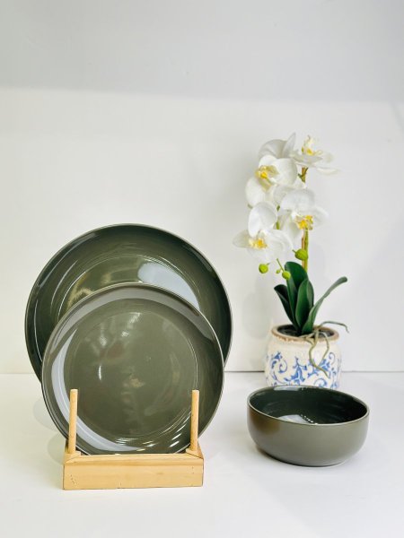 طقم صحون 18 قطعة -زيتي