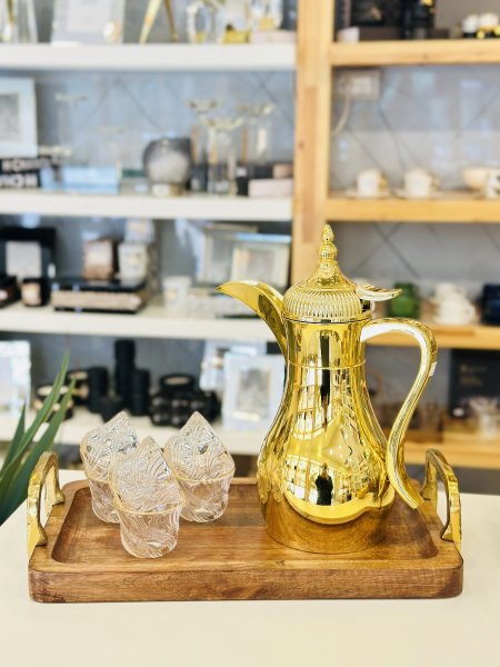 تيرموس قهوة ذهبي