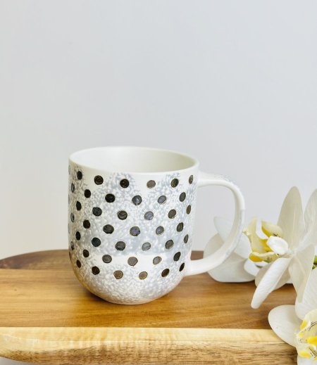 مج نسكافيه ابيض واسود- مدور