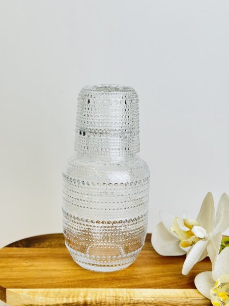 شاف عصير مع كاسة