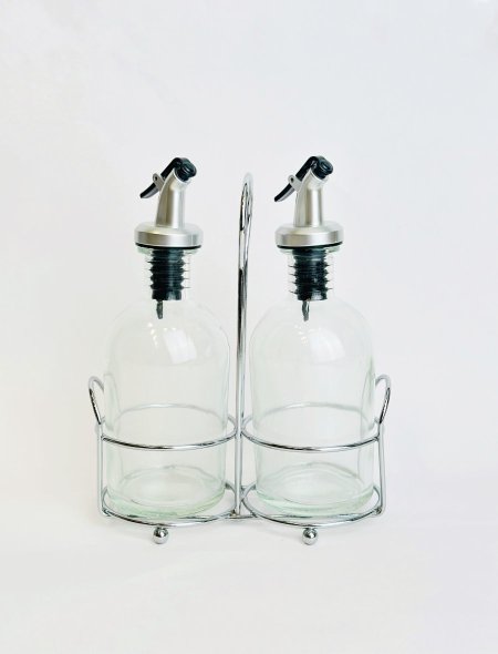 علب زيت مع ستاند حجم وسط