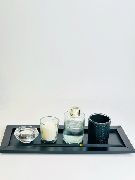 صينية خشب مع معطر عيدان + شمع