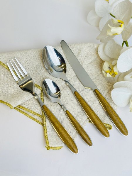 طقم معالق وشوك 24 قطعة - يد خشب