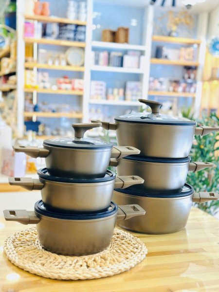 طقم طناجر 6 قطع لون زيتي