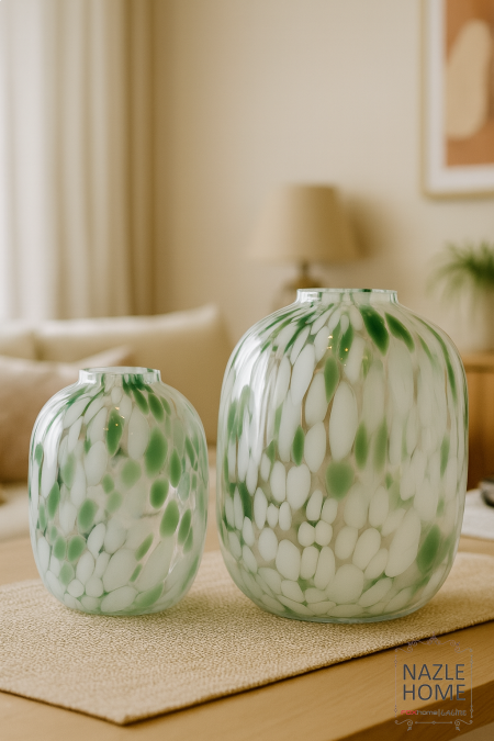 فازة شفاف بيضاوي منقط اخضر