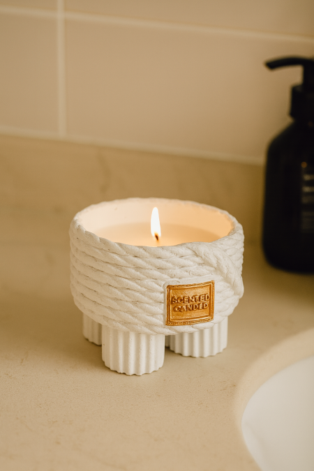 شمع شكل حبل مع قاعدة