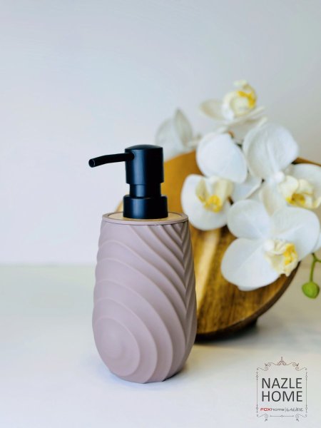 علبة صابون سائل