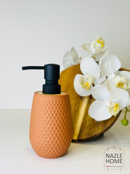 علبة صابون سائل